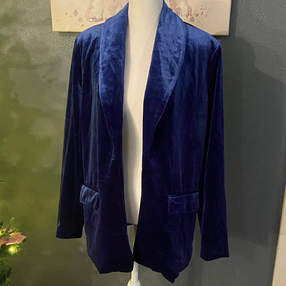Elegant Blue Velvet Women's Jacket